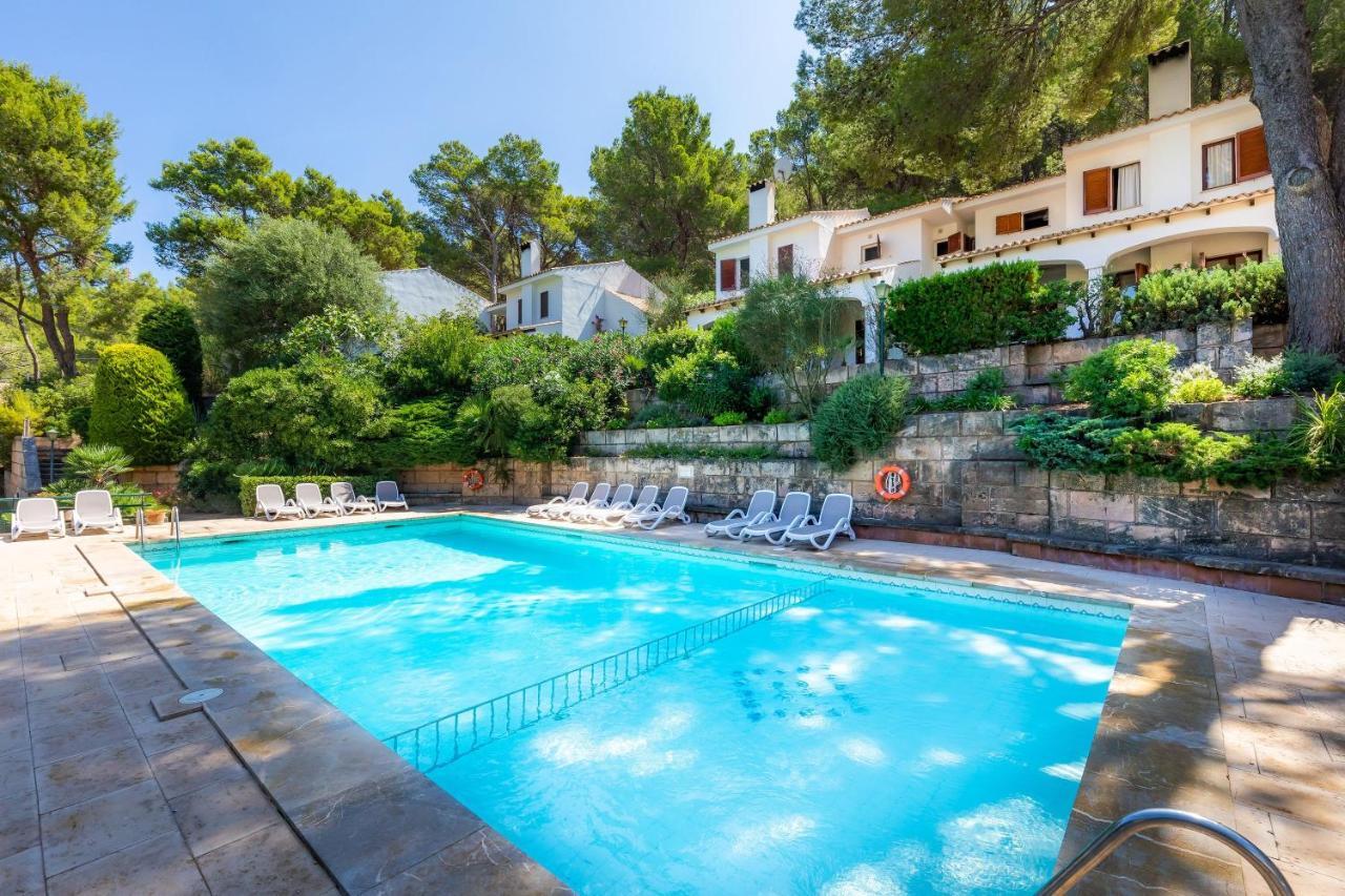 The Lovely Botana 1 * Cala de Sant Vicenc